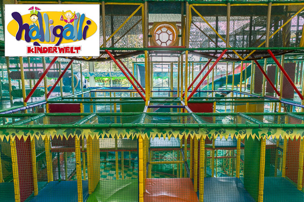 Google Street View Maps Business Fotograf 360 Grad Panorama 360° Fotografie Indoor Spielplatz Halligalli Kelkheim